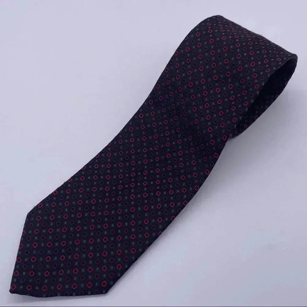 George Neck Tie 👨🏽‍💼